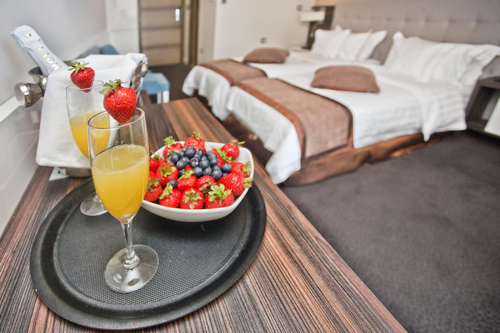 Hotel Wellness & Acd